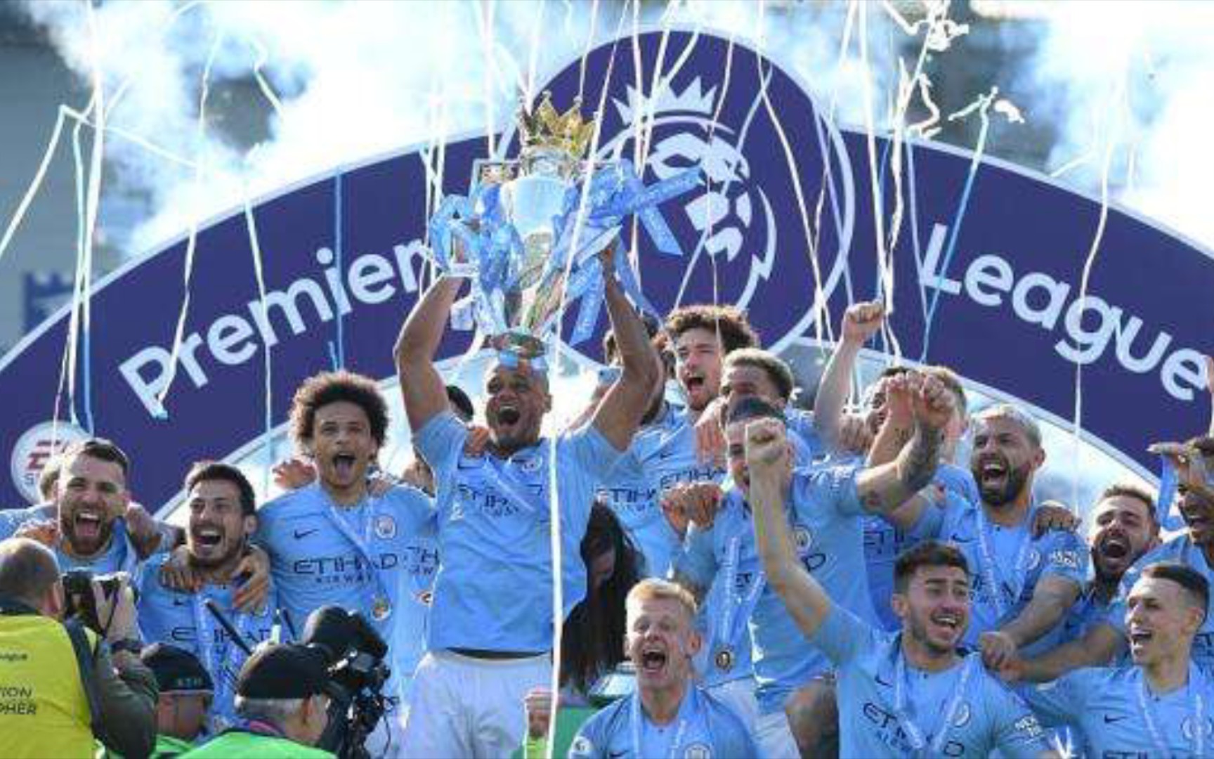 質疑其管理 質疑其管理